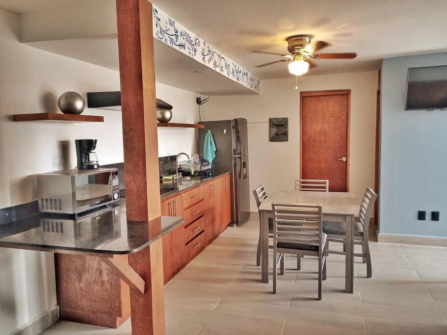 Vip! Pent-house With Your Private Pool & Chairs 2 Bedrooms *