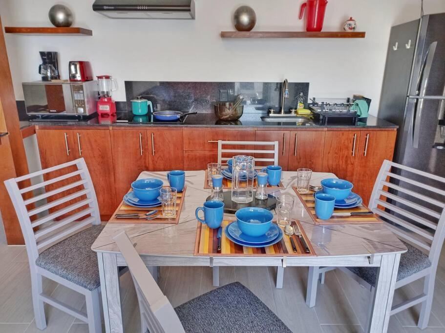 Vip! Pent-house With Your Private Pool & Chairs 2 Bedrooms
